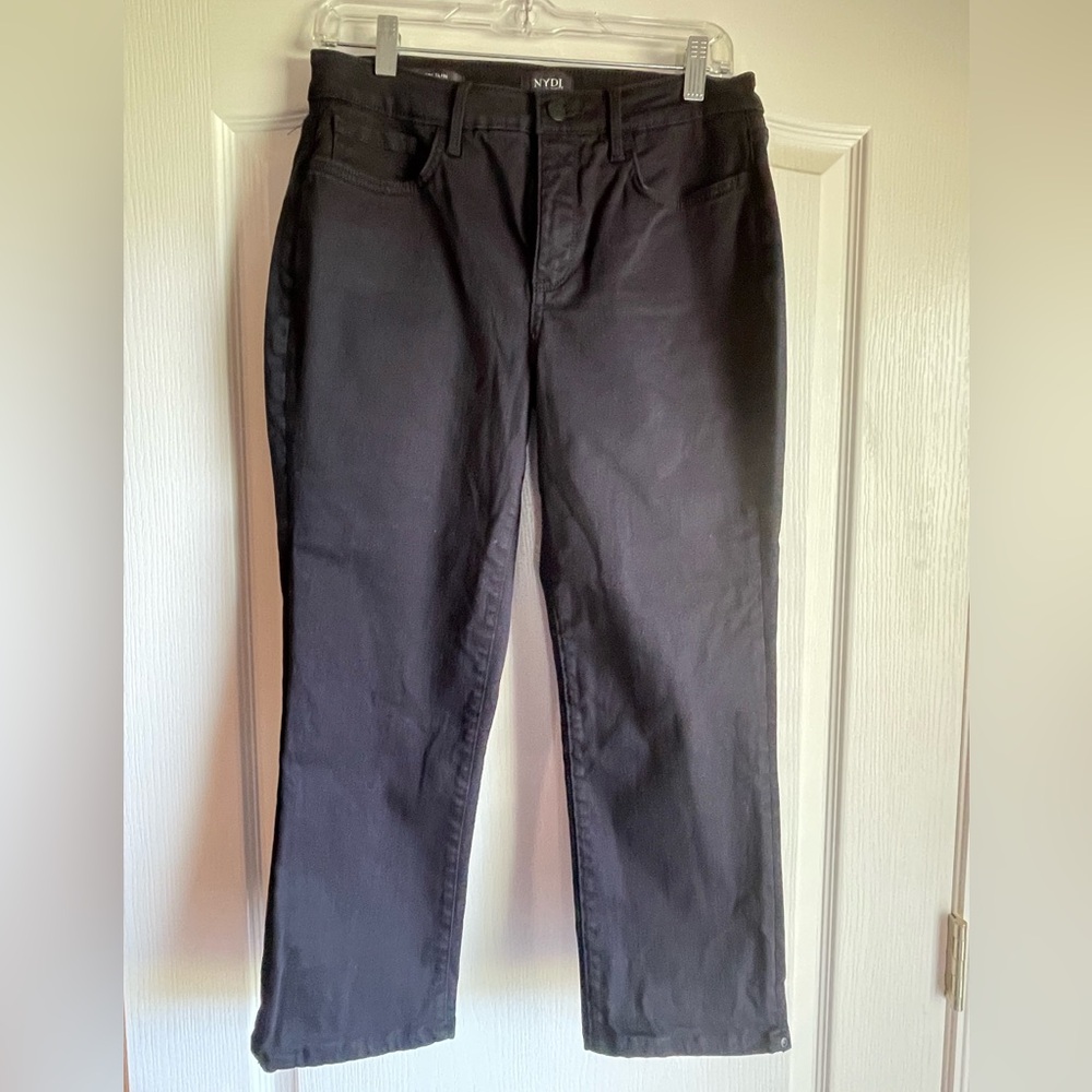 NWOT NYDJ Cropped Blk Jeans size 8
